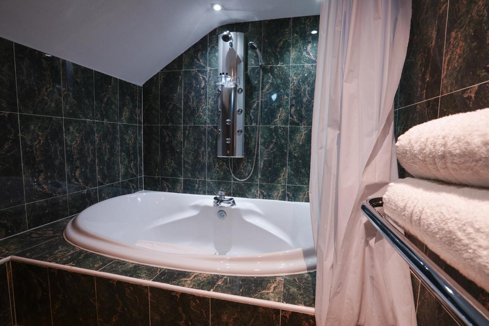 Gomersal Park Hotel & Dream Spa Buitenkant foto